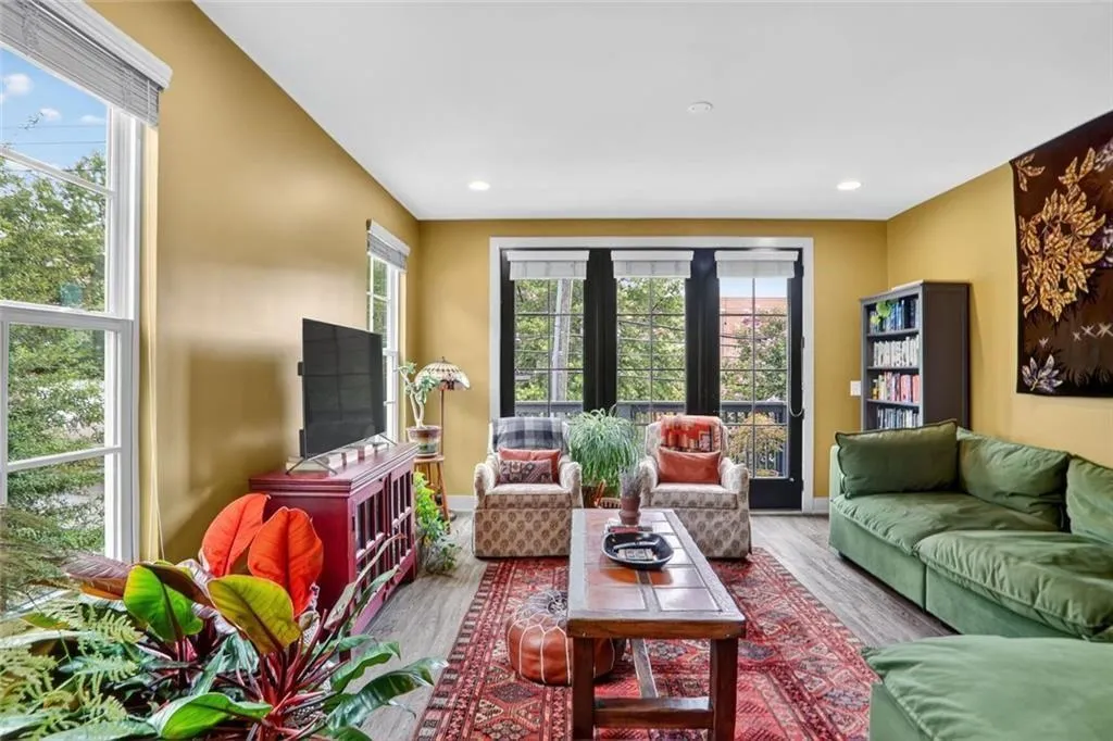 Atlanta, Georgia 30307, United States, 3 Bedrooms Bedrooms, ,4 BathroomsBathrooms,Residential,Active,214608