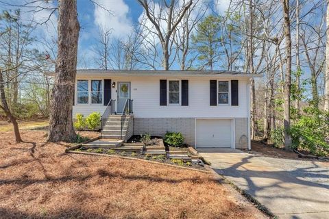 Photo of 1995 Tara Court NW, Kennesaw, GA 30144 (MLS # 7729214)