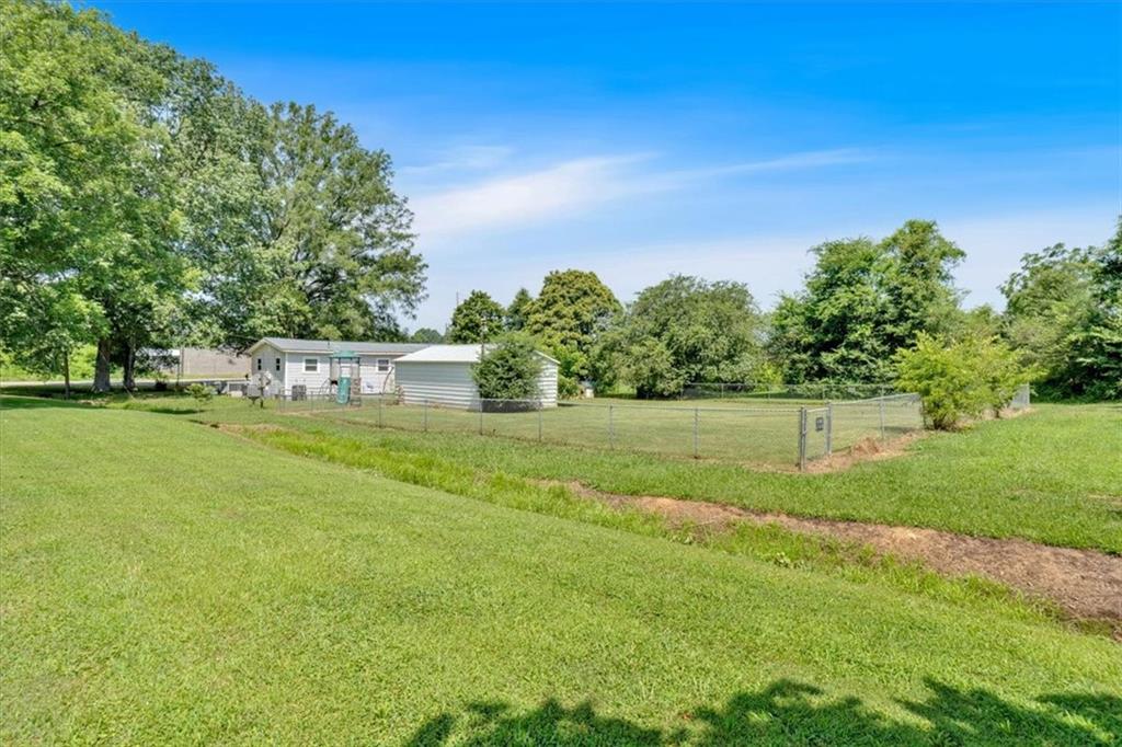 2444 Hall Station Road NW