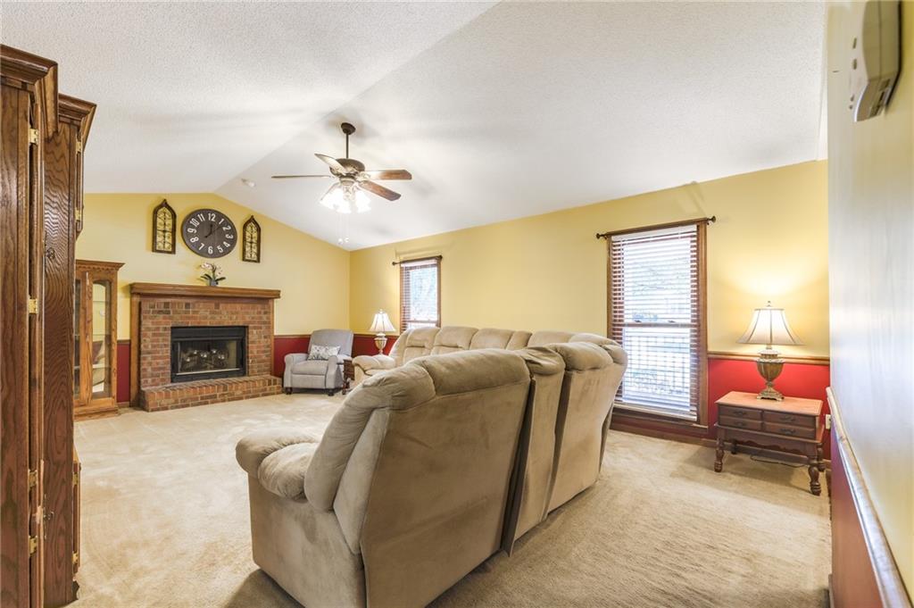 1143 Crystal Springs Trail