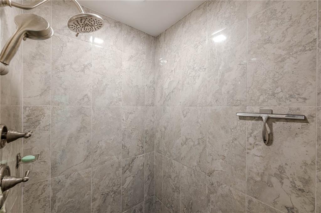 745 Amberton Close, Suwanee, Georgia image 38
