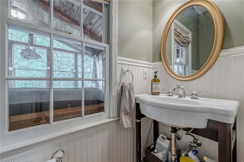 745 Amberton Close, Suwanee, Georgia image 24