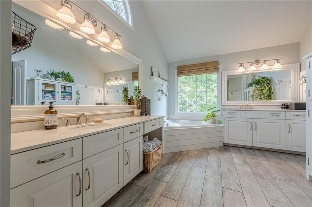 745 Amberton Close, Suwanee, Georgia image 35