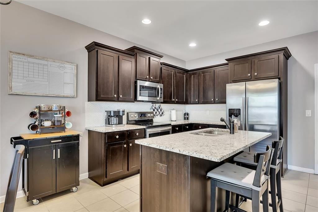 542 Broughton Drive, Canton, Georgia image 9