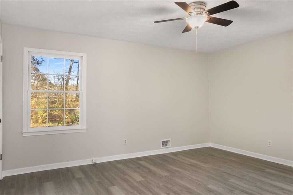 2694 Hickory Valley Drive, Snellville, Georgia image 21