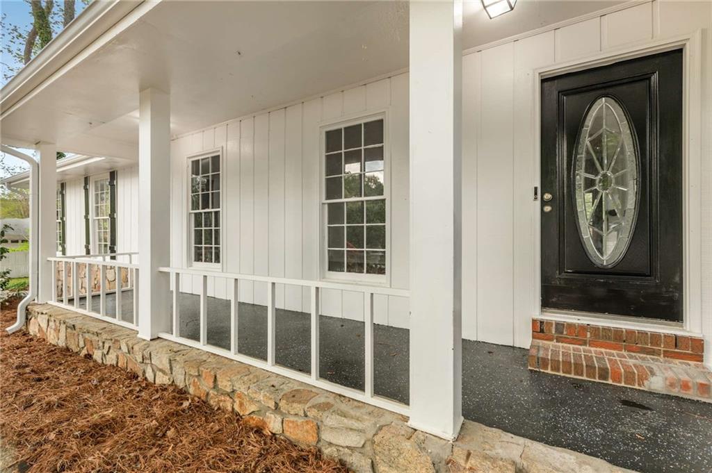 2694 Hickory Valley Drive, Snellville, Georgia image 4