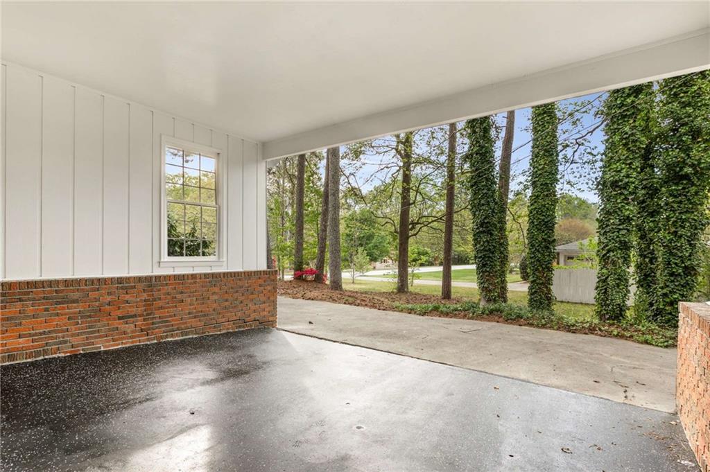 2694 Hickory Valley Drive, Snellville, Georgia image 28