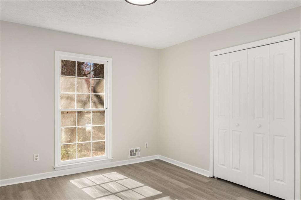 2694 Hickory Valley Drive, Snellville, Georgia image 24