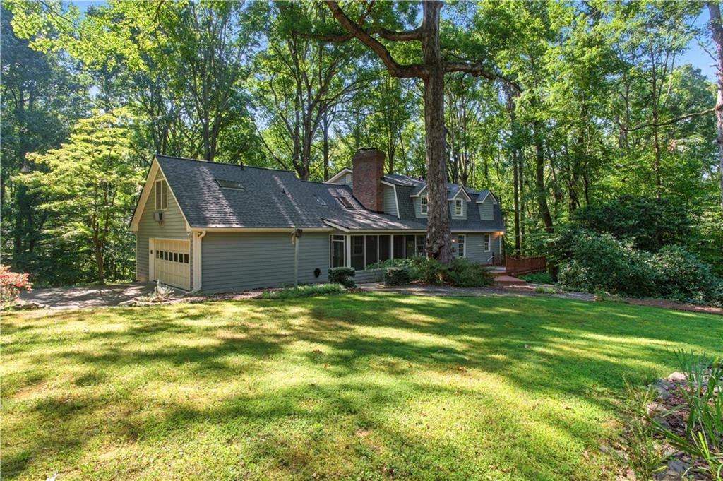 2110 Stoneleigh Drive