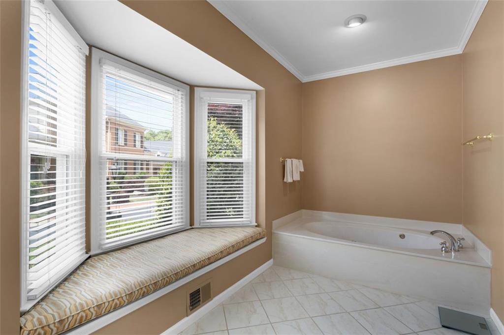 6111 Forest Hills Drive, Peachtree Corners, Georgia image 23