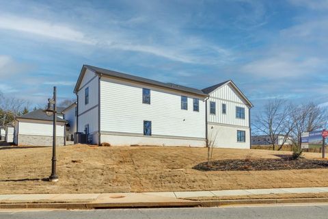 A home in Flowery Branch