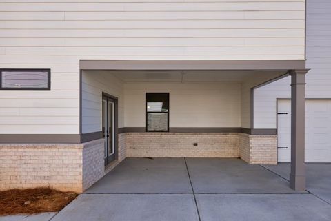 A home in Flowery Branch