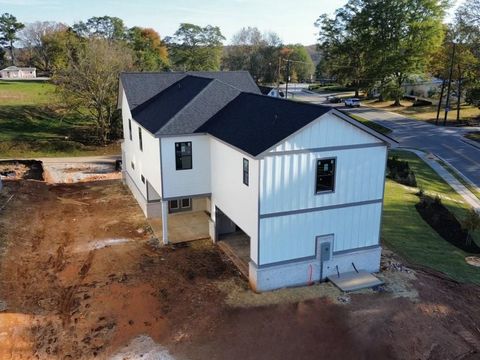 A home in Flowery Branch