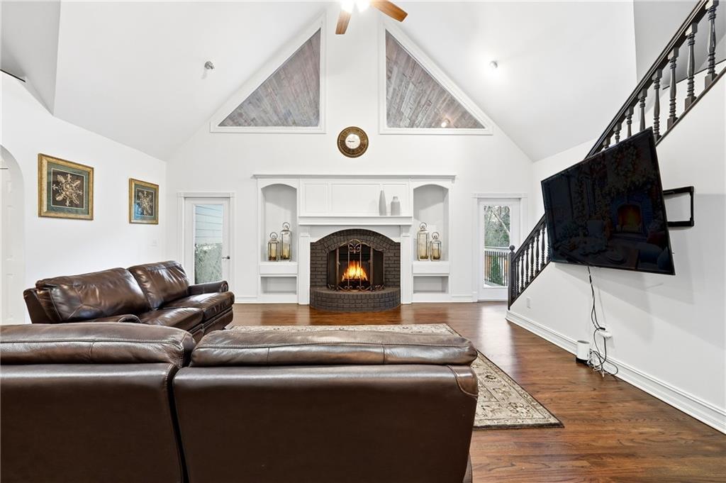 5094 Meadowbrook Circle