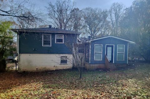 A home in Forest Park