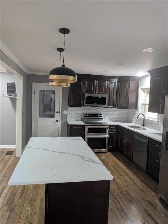 5478 Deerfield Trail