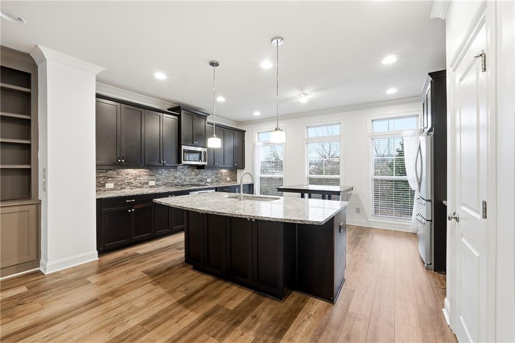 7809 Laurel Crest Drive