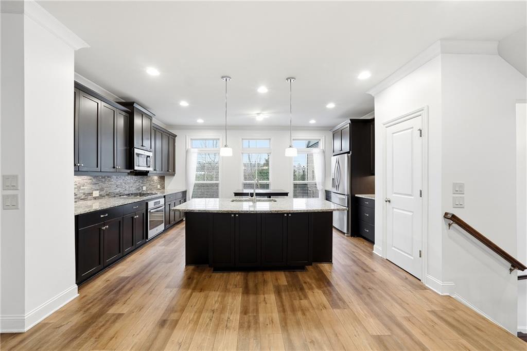 7809 Laurel Crest Drive