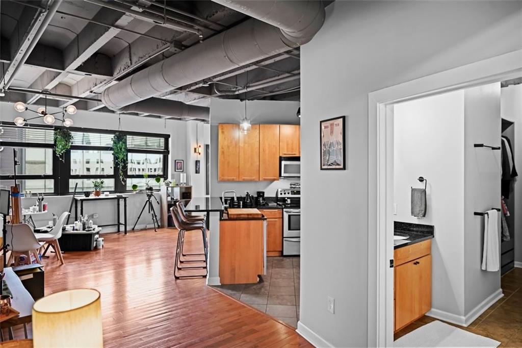 878 Peachtree Street NE 504