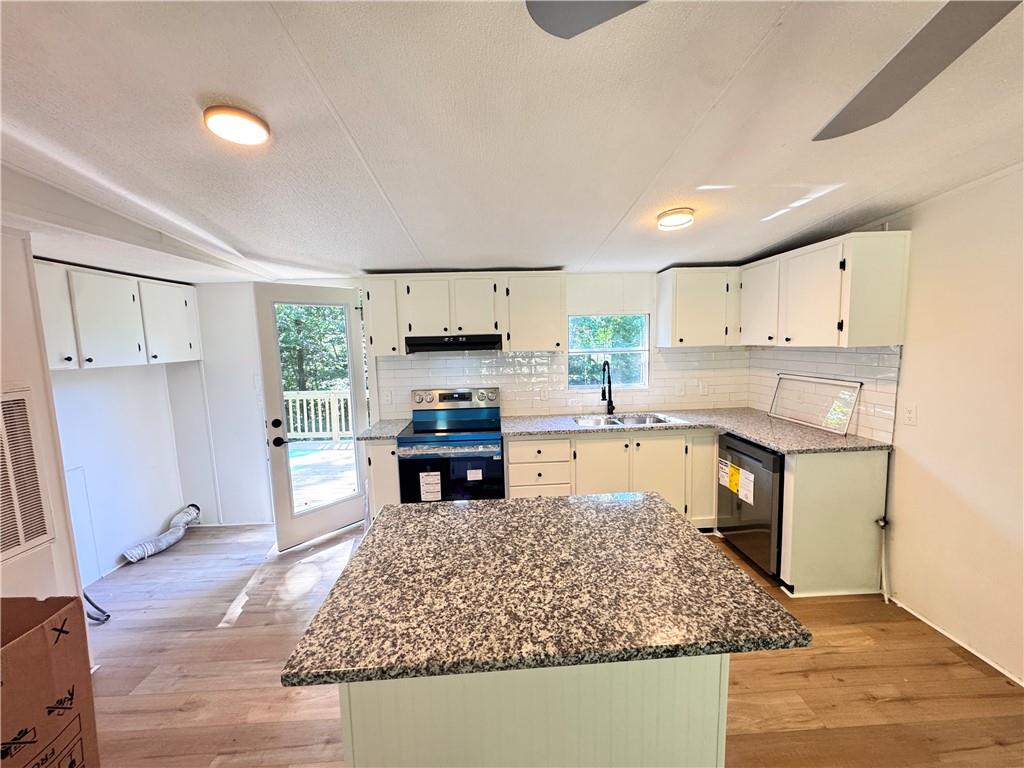713 Woods Road