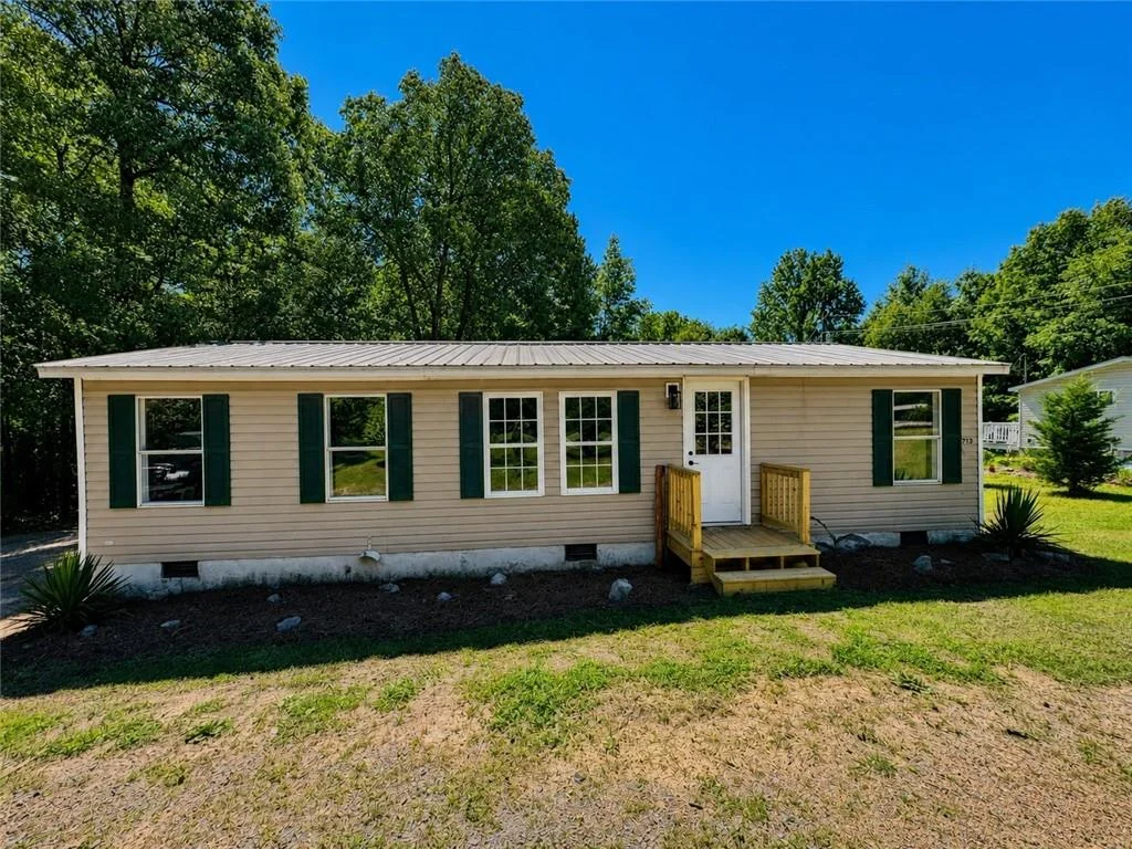 713 Woods Road, Tunnel Hill, GA, 30755