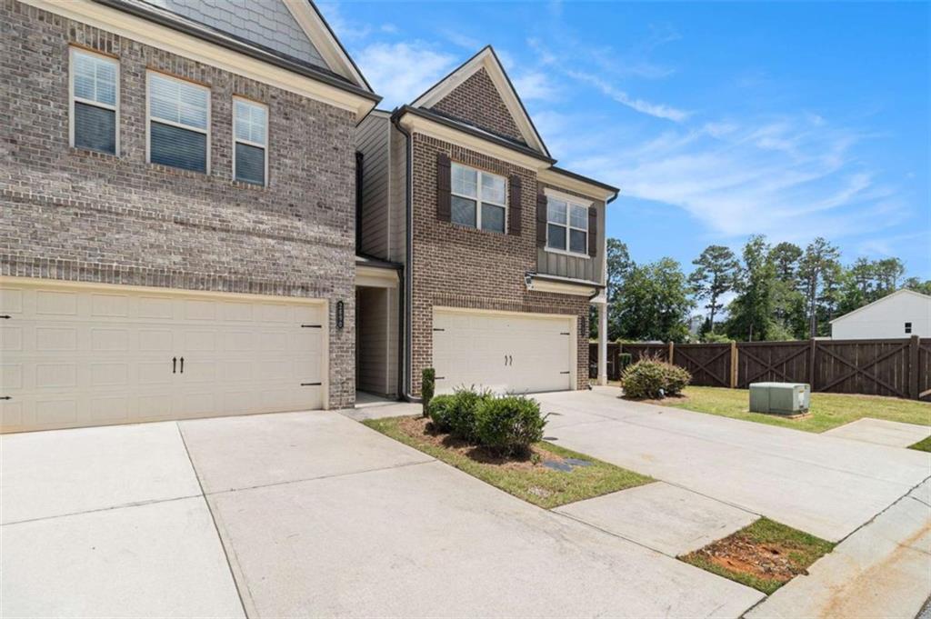 2700 Norwich Trce