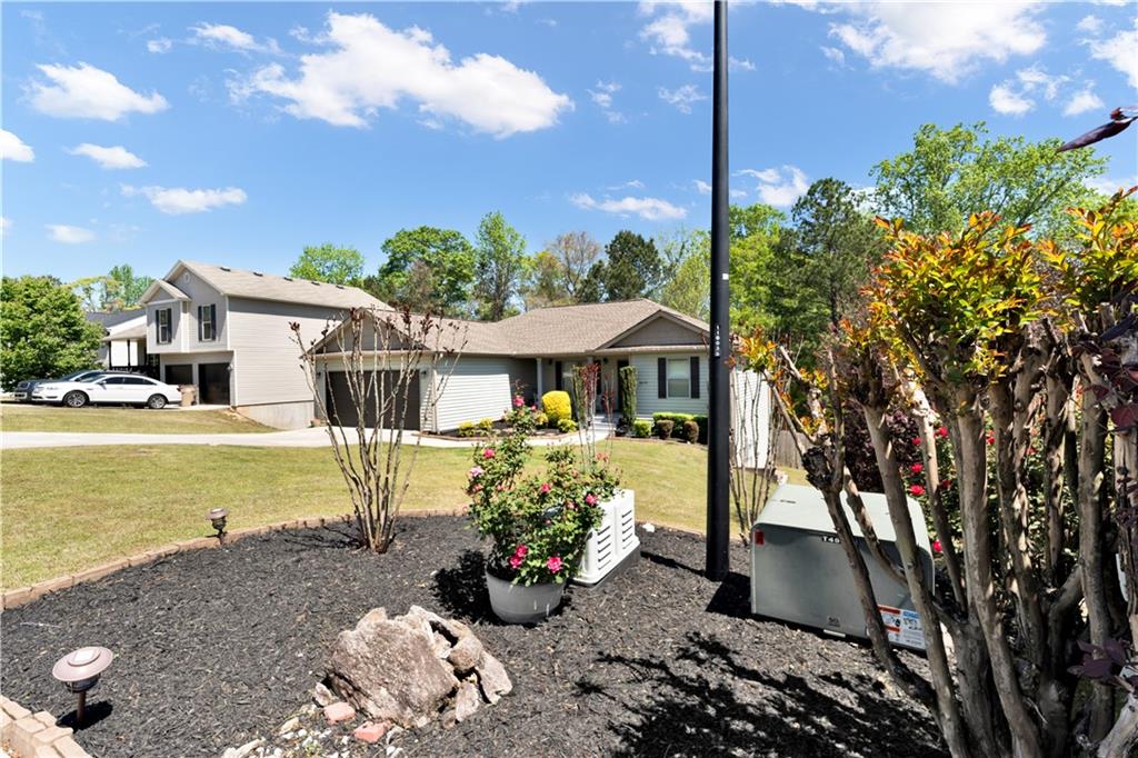 1751 Miller Springs Drive, Bethlehem, Georgia image 3