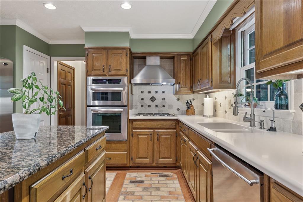 305 Spindle Court, Sandy Springs, Georgia image 10