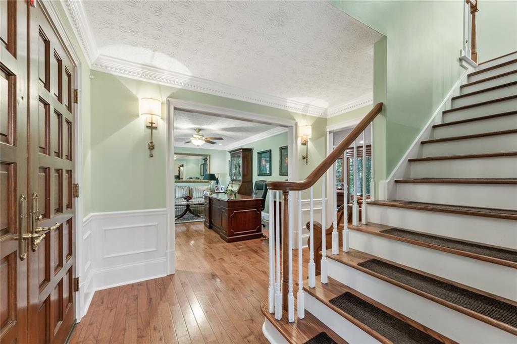 305 Spindle Court, Sandy Springs, Georgia image 3