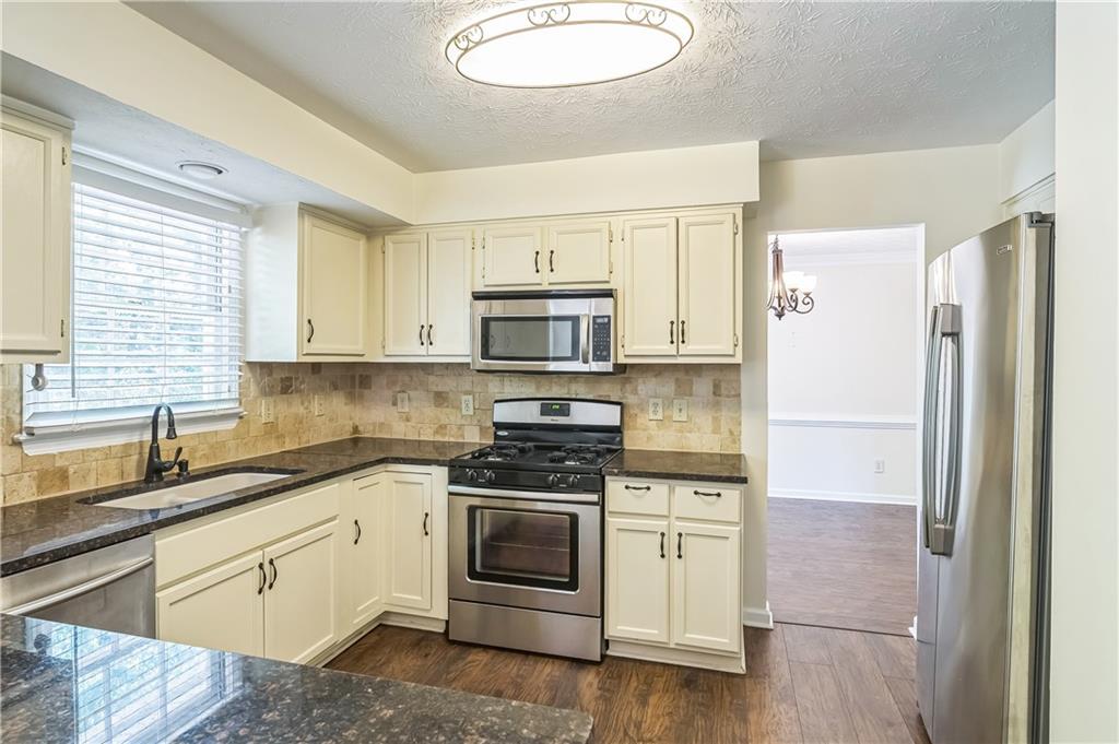 5320 Taylor Road, Alpharetta, Georgia image 17