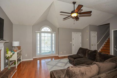 A home in Powder Springs