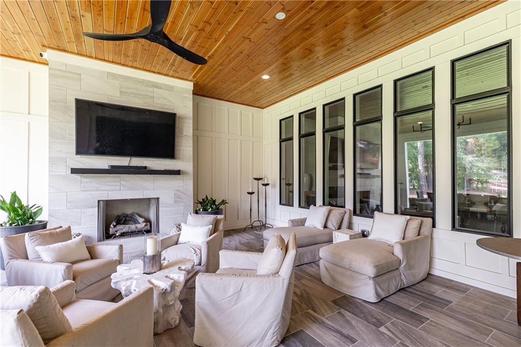 Sanders Field Estates - Residential