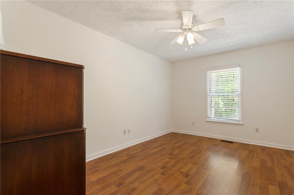 6637 Oak Farm Drive, Acworth, Georgia image 28