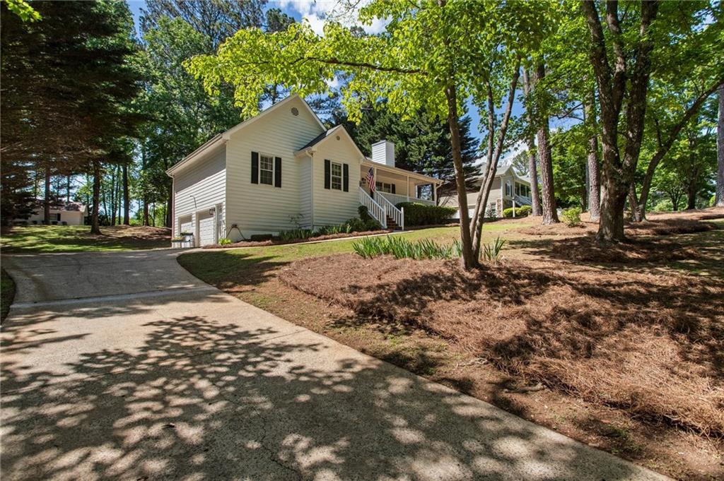 6637 Oak Farm Drive, Acworth, Georgia image 2