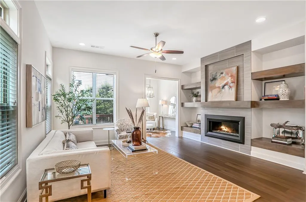 Sandy Springs, Georgia 30342, United States, 3 Bedrooms Bedrooms, ,4 BathroomsBathrooms,Residential,Coming Soon,144245