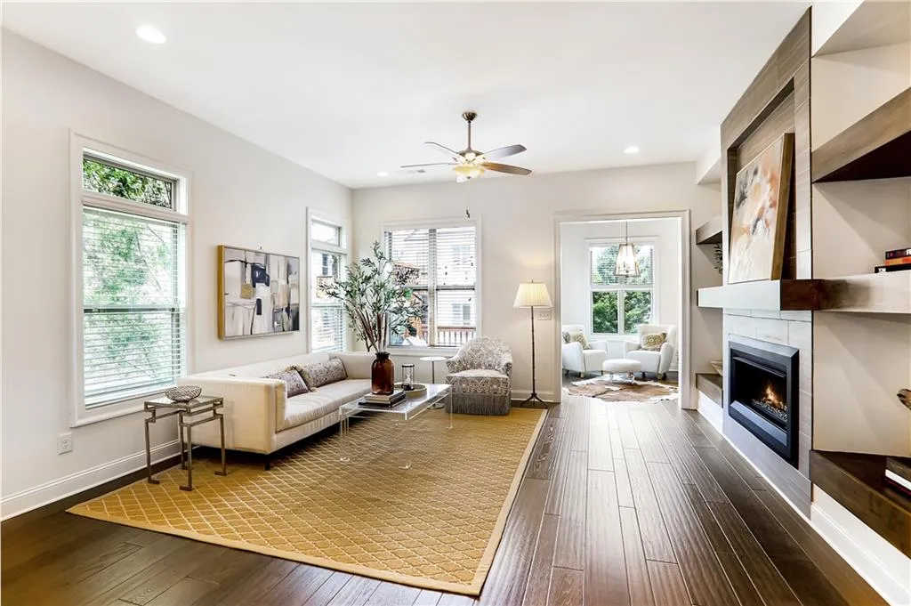 Sandy Springs, Georgia 30342, United States, 3 Bedrooms Bedrooms, ,4 BathroomsBathrooms,Residential,Coming Soon,144245