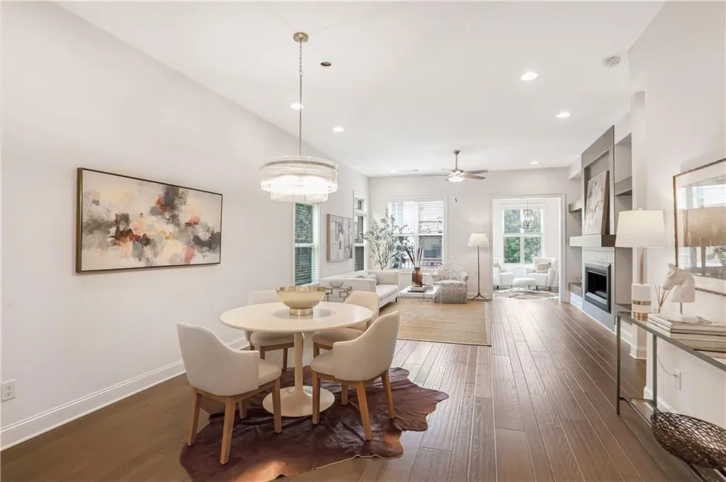 Sandy Springs, Georgia 30342, United States, 3 Bedrooms Bedrooms, ,4 BathroomsBathrooms,Residential,Coming Soon,144245