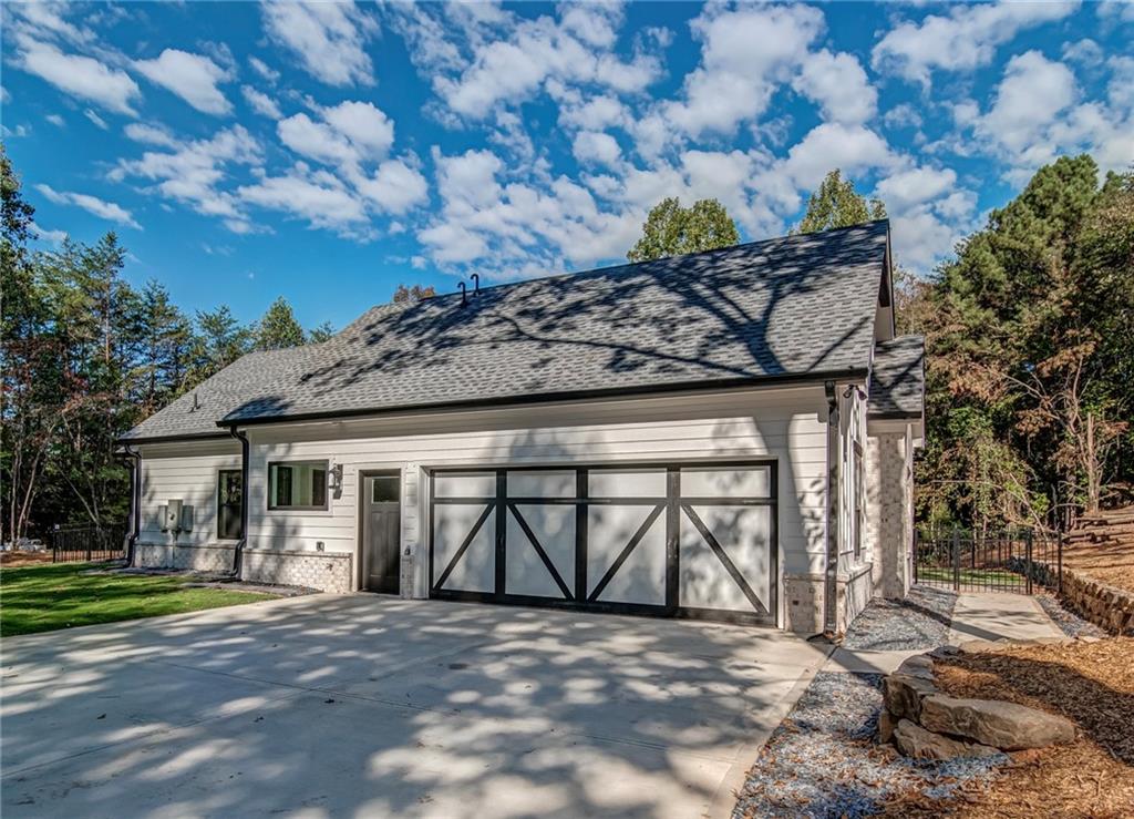 16 Mountain Creek Trail NE