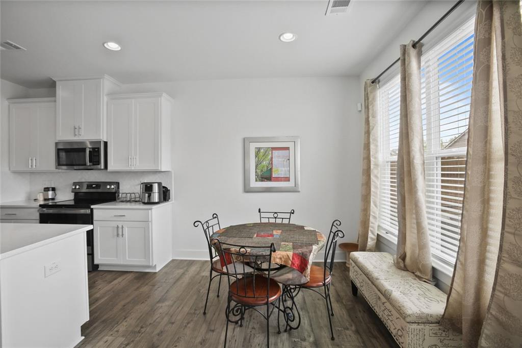 7637 Avalon Boulevard