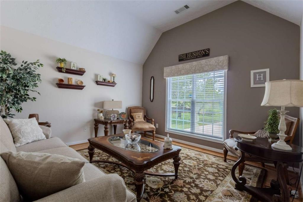 5176 Ashbury Manor Lane