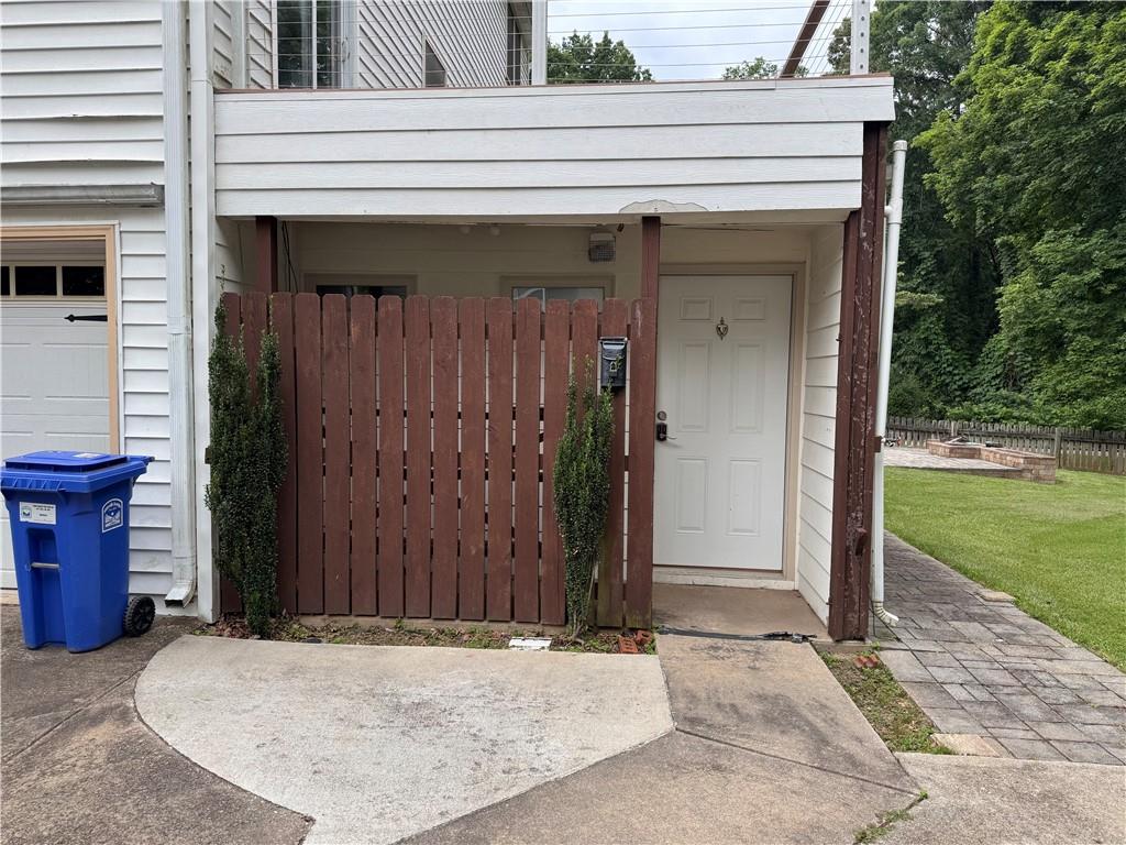 592 Long Oak Drive