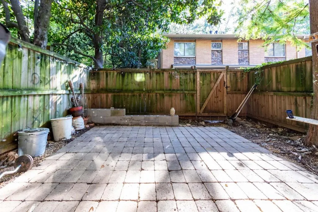 Atlanta, Georgia 30309, United States, 2 Bedrooms Bedrooms, ,2 BathroomsBathrooms,Residential,Active,36887