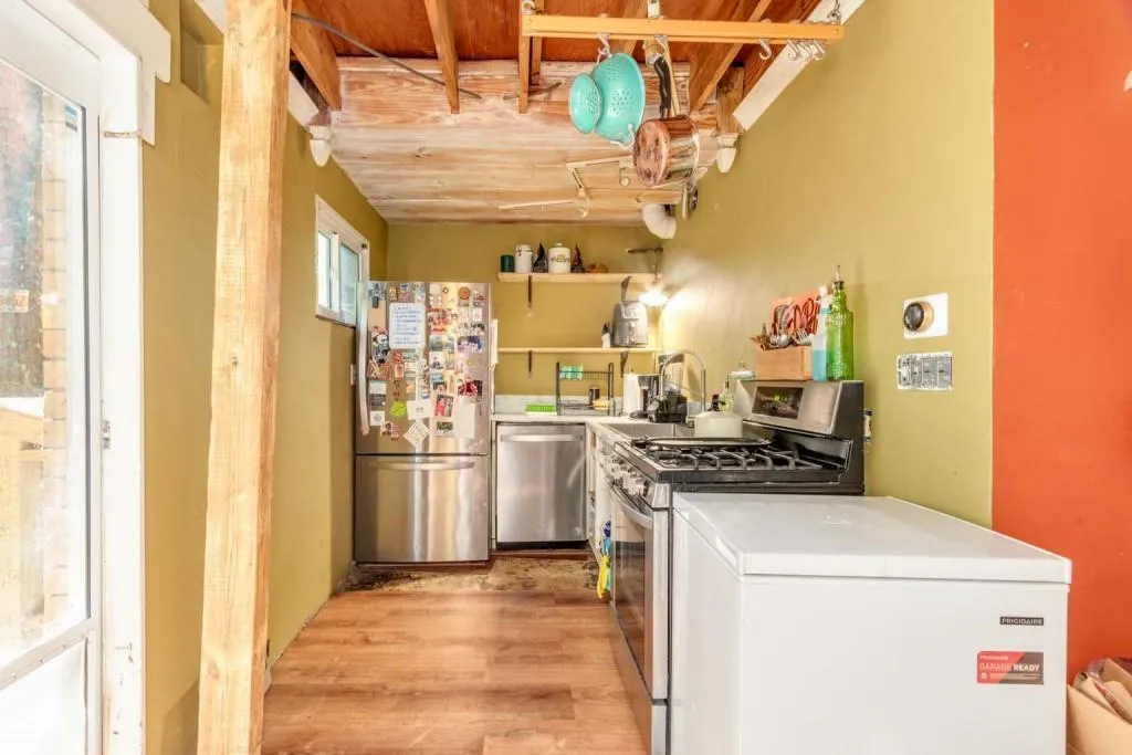 Atlanta, Georgia 30309, United States, 2 Bedrooms Bedrooms, ,2 BathroomsBathrooms,Residential,Active,36887