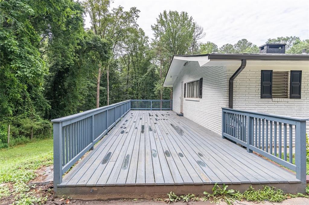 8035 ROCKBRIDGE Road