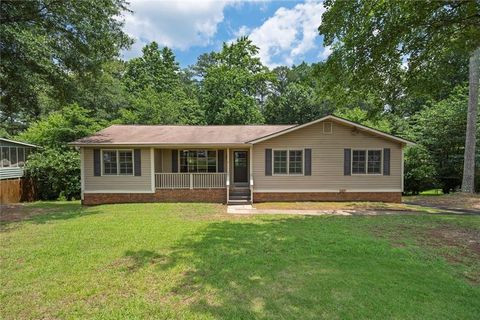 Homes For Sale - 549 Rivercrest Drive<br/> Woodstock, GA 30188