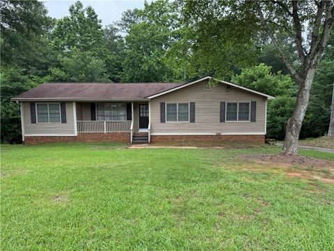 Homes For Sale - 549 Rivercrest Drive<br/> Cherokee County, Woodstock, GA 30188