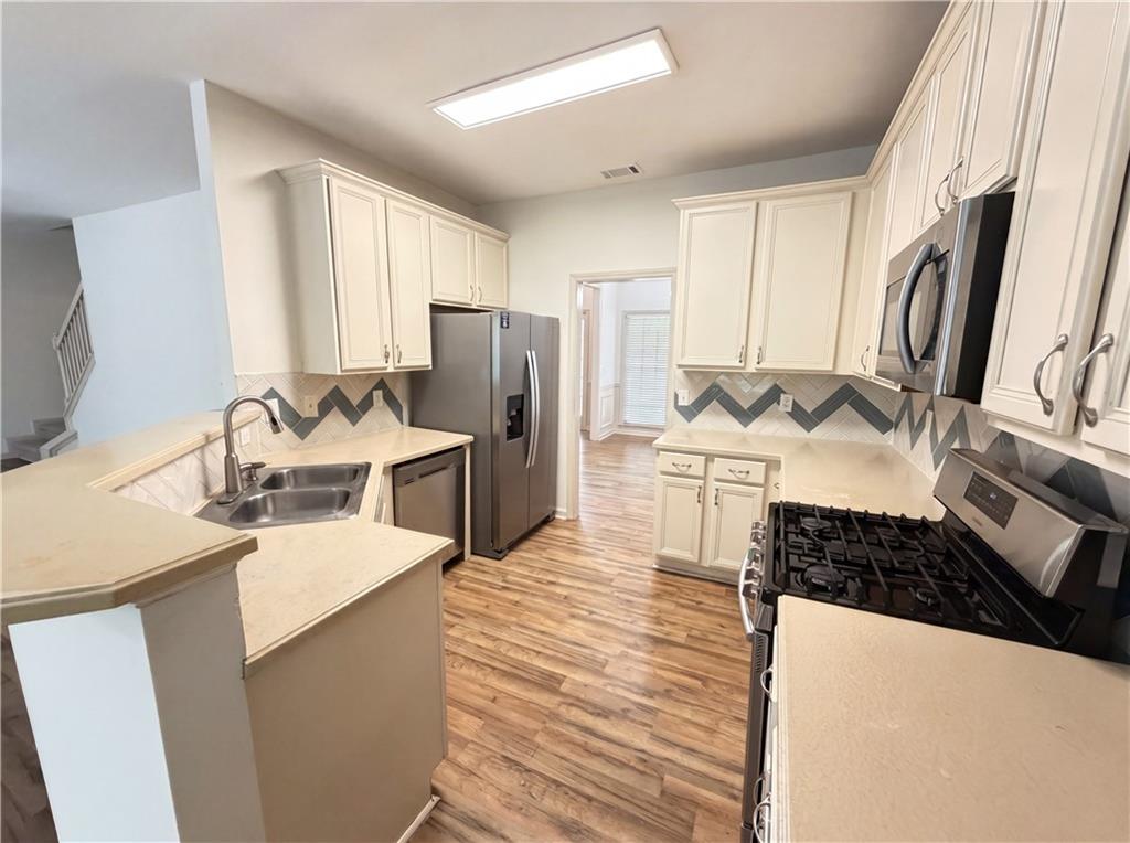 2945 Highland Pass