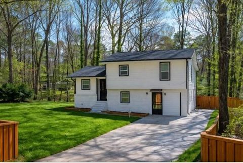 762 Maple Drive Riverdale GA 30274