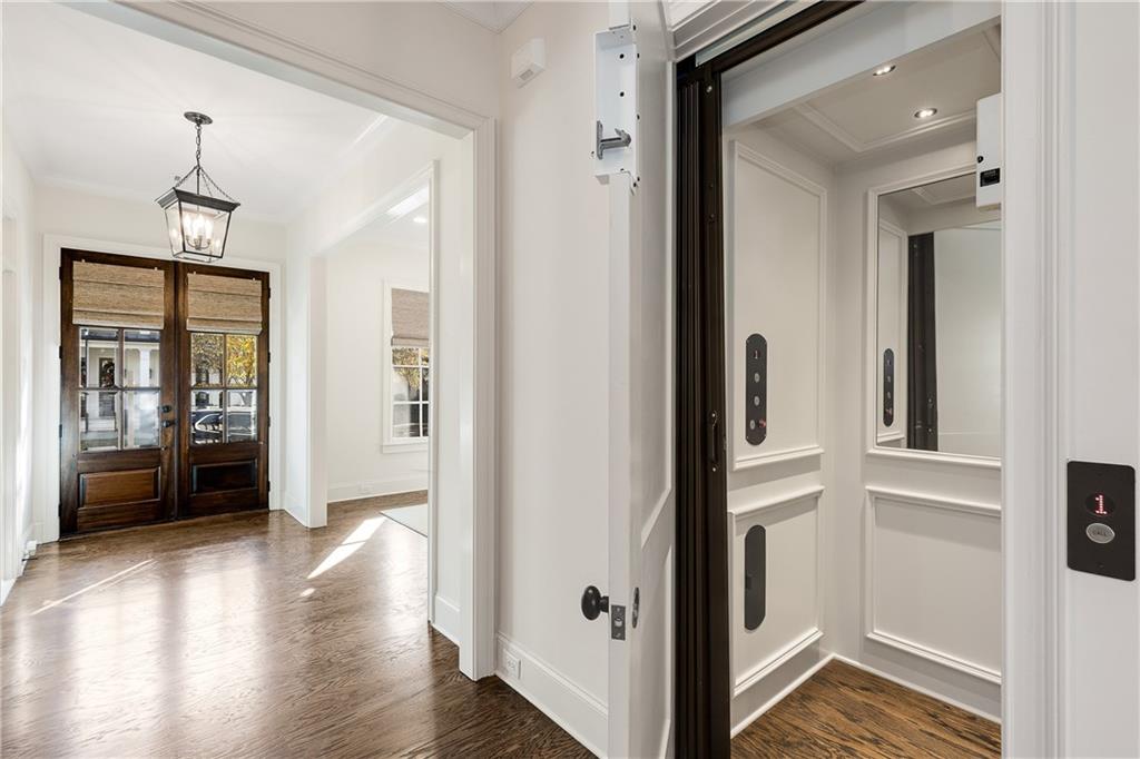 251 Chastain Park Drive NE