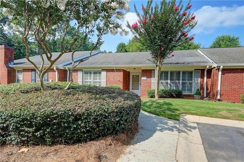 Condo For Sale - 6408 Deerings Lane<br/> Gwinnett County, Peachtree Corners, GA 30092